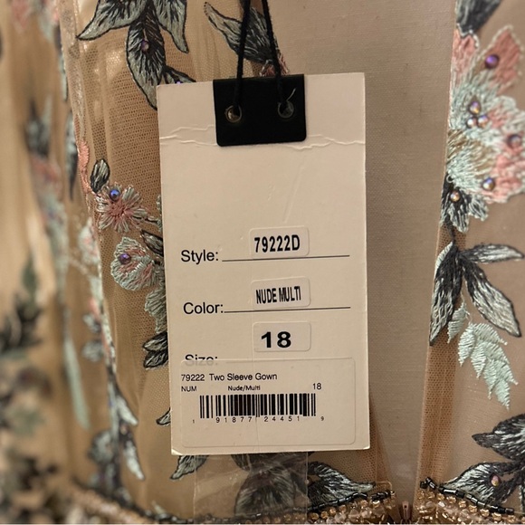 Mac Duggal Floral Long Sleeve Wedding Gown - Picture 10 of 10